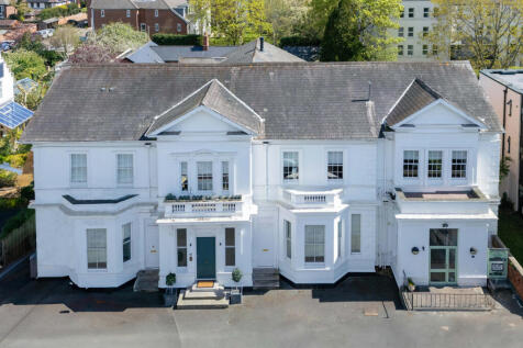 Kenilworth Road, Leamington Spa... 3 bed apartment for sale