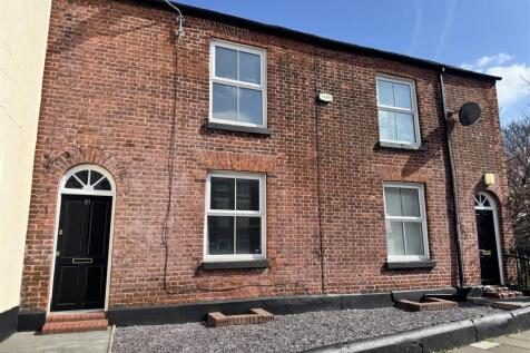 4 bedroom terraced house for sale