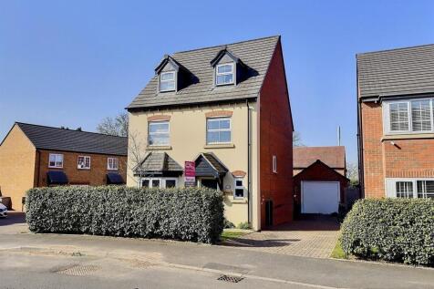 5 bedroom detached house for sale