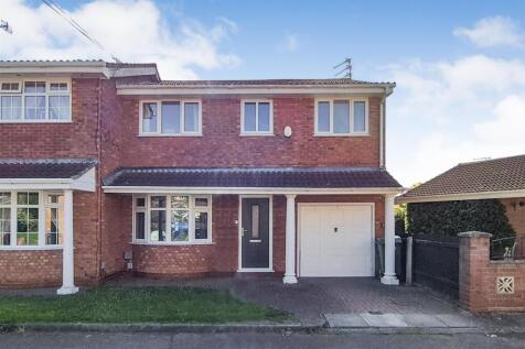 4 bedroom semi-detached house for sale