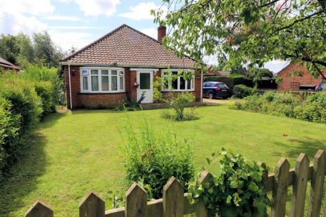 3 bedroom detached bungalow for sale