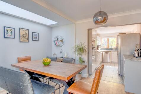Underwood Close, Callow Hill... 4 bed detached house for sale