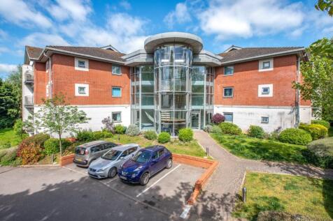Evesham Road, Redditch... 2 bed apartment for sale