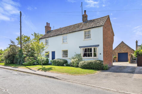 High Street, Huntingdon PE28 4 bed detached house for sale