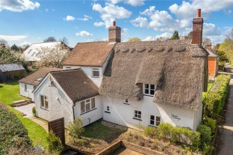 2 bedroom detached house for sale