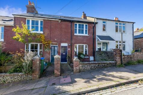 4 bedroom terraced house for sale