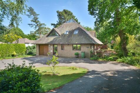 Newhouse Lane, Storrington... 4 bed detached house for sale