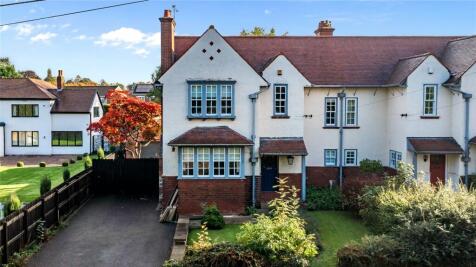 Woodthorpe Lane, Wakefield, West... 4 bed semi