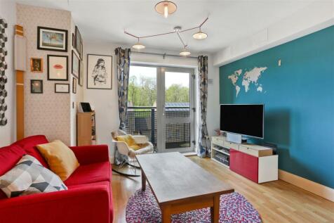 Junction Road, London 1 bed flat for sale