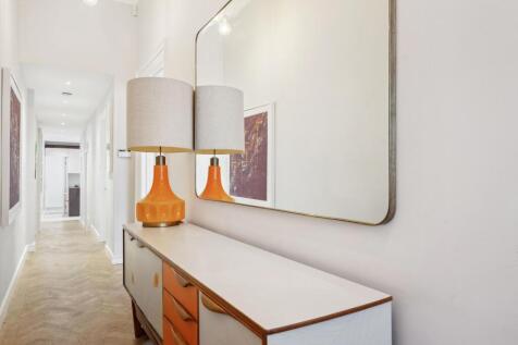 Sussex Gardens, London, W2 2 bed flat for sale