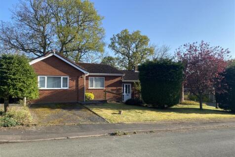 Elizabeth Grove, Highley, Bridgnorth 4 bed detached bungalow for sale