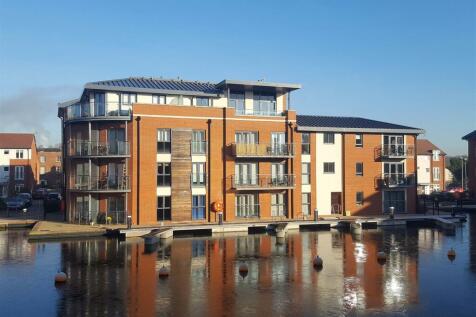 River View, Larch Way 2 bed flat for sale