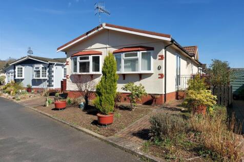 2 bedroom park home for sale