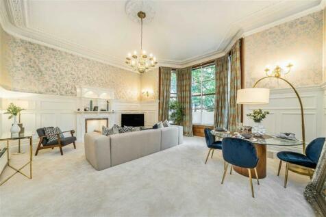 Cromwell Road, London SW5 2 bed flat for sale