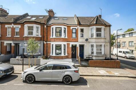 Grange Road, London NW10 2 bed flat for sale