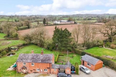 Bradley Common, Nr Malpas 3 bed detached house for sale
