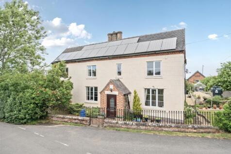 Wollerton, Market Drayton. 4 bed detached house for sale