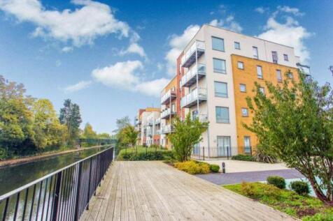 Taywood Road, Northolt 2 bed apartment for sale