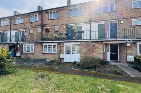 Haydock Green, Northolt 1 bed flat for sale
