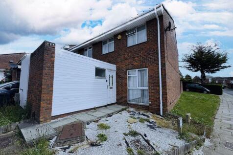 Blenheim Road, Northolt 3 bed end of terrace house for sale