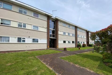 Lord Warden Avenue, Walmer, CT14 2 bed flat for sale