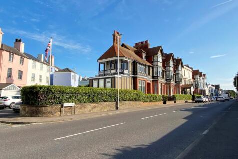 Dover Road, Walmer, CT14 1 bed flat for sale