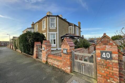 Godwyn Road, Deal, CT14 2 bed flat for sale