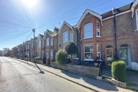 Blenheim Road, Deal, CT14 3 bed terraced house for sale