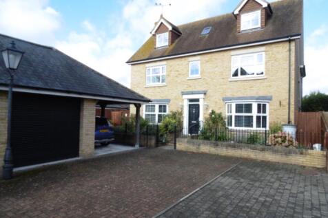 5 bedroom detached house for sale