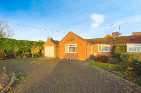 2 bedroom semi-detached bungalow for sale