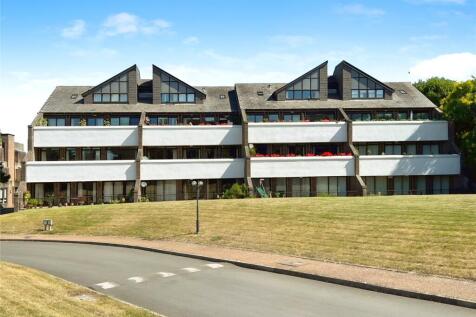Tollhouse Close, Chichester, PO19 3 bed apartment for sale