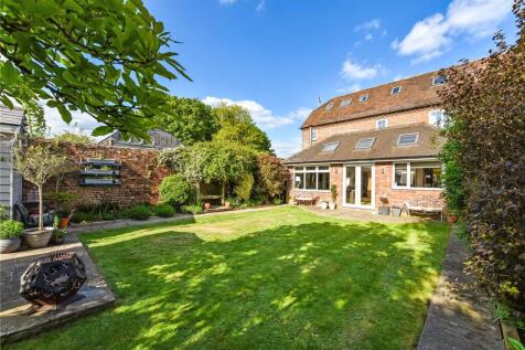 Nyton Road, Westergate, Chichester... 4 bed semi
