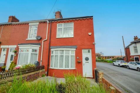 Mount Pleasant, Carlin How 2 bed terraced house for sale