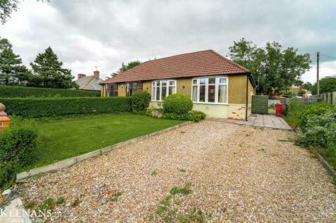 2 bedroom semi-detached bungalow for sale