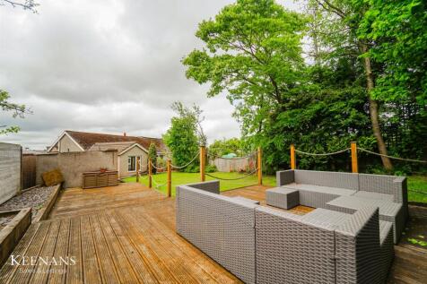 3 bedroom semi-detached bungalow for sale