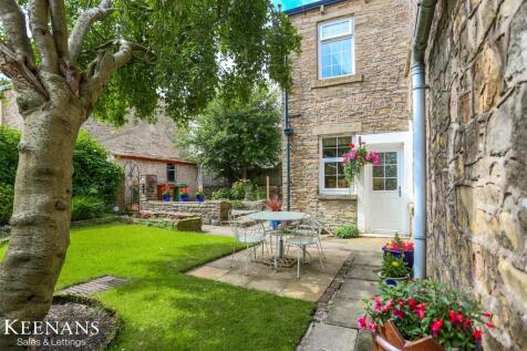 3 bedroom cottage for sale