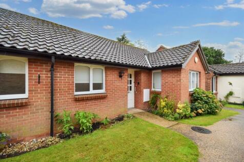 2 bedroom semi-detached bungalow for sale