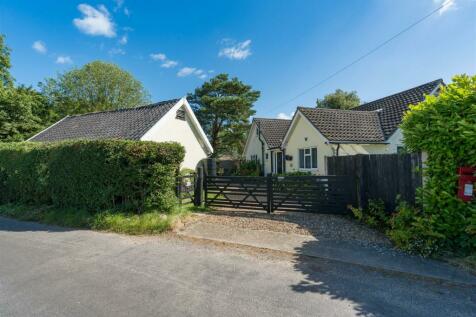 4 bedroom detached bungalow for sale