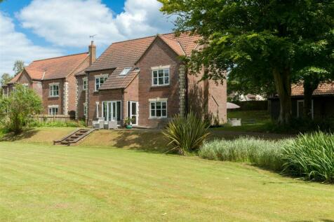 6 bedroom detached house for sale