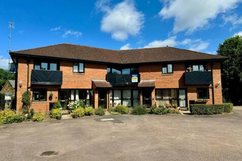Burrows Court, Hampton Park... 2 bed apartment for sale