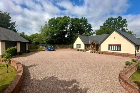 Garway Common, Garway, Hereford, HR2 3 bed bungalow for sale