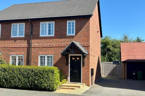 Village Way, Bartestree, Hereford, HR1 2 bed semi