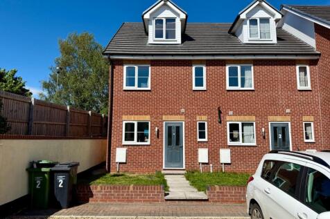 4 bedroom terraced house for sale