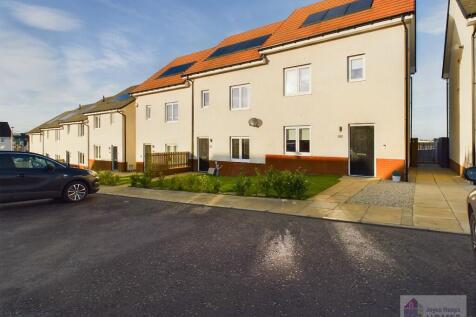 4 bedroom town house for sale
