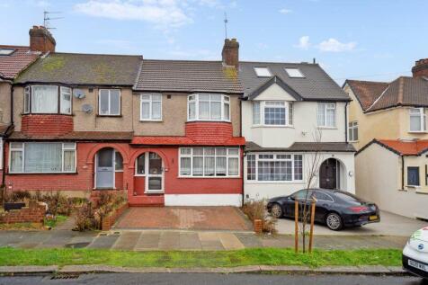 Castle Road, Northolt 3 bed terraced house for sale