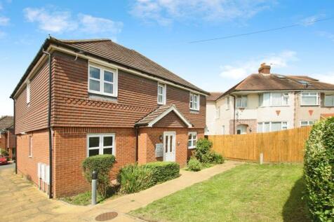 Hexham Gardens, Northolt 1 bed flat for sale