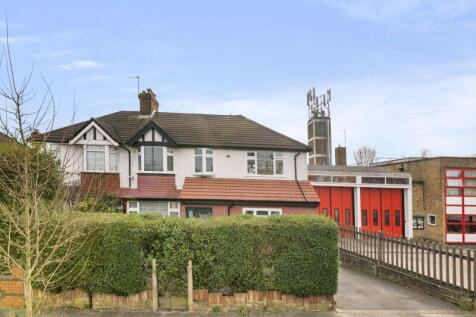 4 bedroom semi-detached house for sale