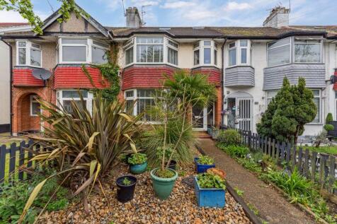 4 bedroom terraced house for sale