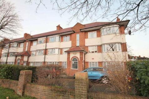 Malvern Court, Harrow, Middlesex 2 bed flat for sale