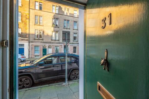 31 Barony Street, Broughton... 2 bed flat for sale